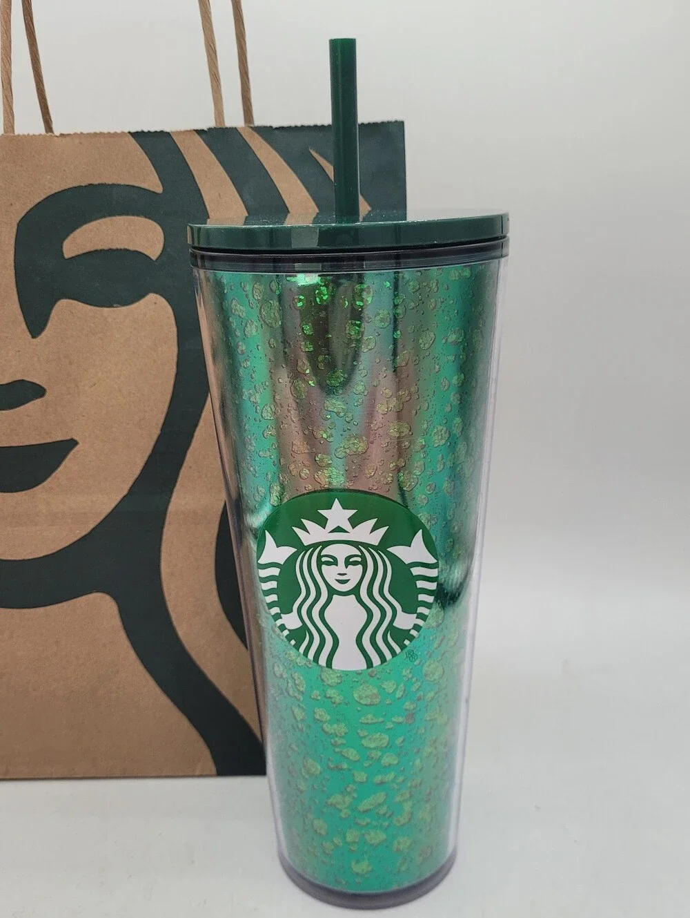 Starbucks shimmering emerald green glitter Venti 24 Ounce
